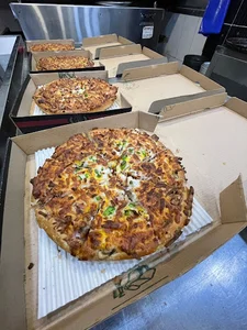 پیتزا مو مو pizza mo mo