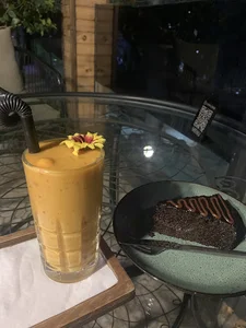 کافه کیو تراس