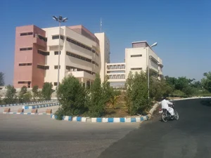 دانشگاه دریانوردی و علوم دریایی چابهار
