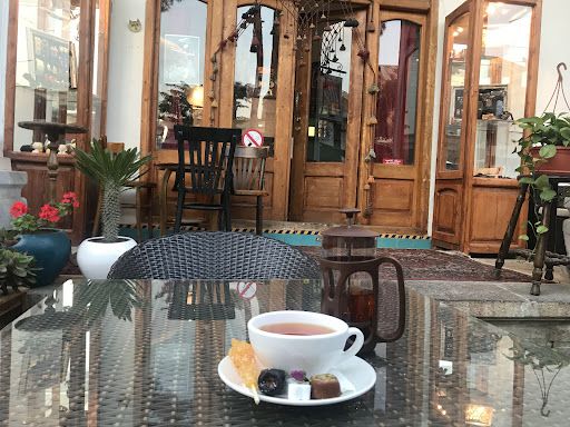 کافه رستوران مس و قالی