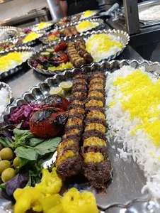 رستوران سنتی پارمیس