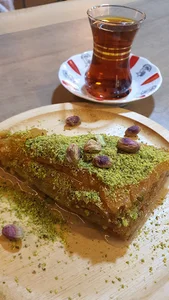 باقلوا ترکی علی کنتیا و تک سین