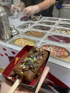 کافه بستنی محفل
