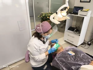 مطب دندانپزشکی تخصصی درمان ریشه دکتر جباری و دکتر خلیلی