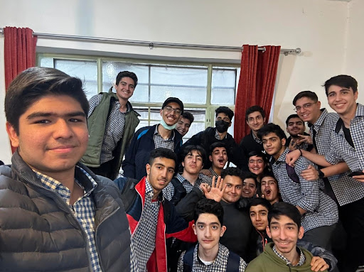 دبیرستان پسرانه شهید مطهری