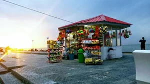 کافه ساحل آبی