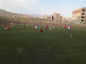 آکادمی و باشگاه فوتبال یاران خادمی