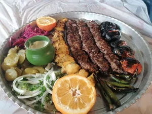 کبابی جعفر بناب