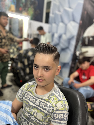 سالن زیبای اقای خاص