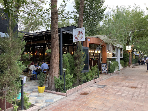 مجموعه غذایی تفریحی ۱۹۳