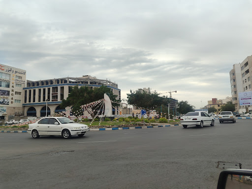 میدان صادقیه