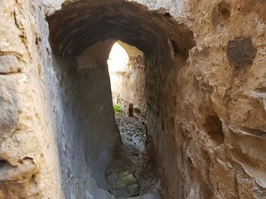 دروازه باستانی لشگر