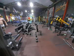 .مجموعه ورزشی هیراد.. بانوان و اقایان