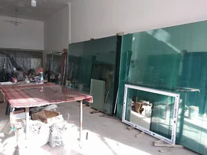 Glass & mirror shop