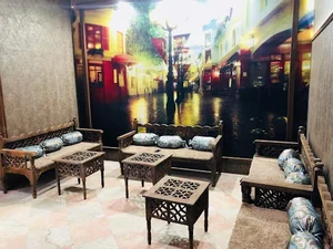 کافی شاپ لئو