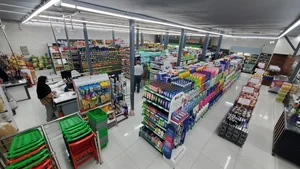 فروشگاه بزرگ سادات شعبه خمینی شهر 2