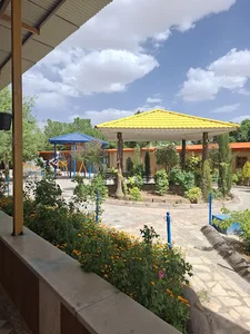 (آلاچیق)بوستان فرهنگی تفریحی باغچه بان