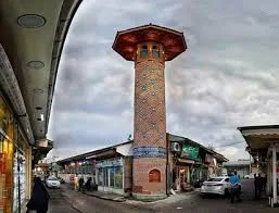 علت نامگذاری محله ساغریسازان رشت: در یک بعدازظهر زمستانی خودم را به خیابان  مطهری می‌رسانم تا وارد ساغریسازان بشوم. مجسمۀ ورودی محله نشان می‌دهد که چرا  اسم اینجا ساغریسازان است. در قدیم