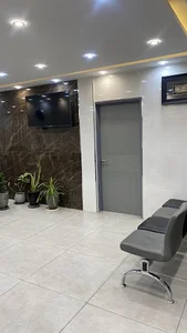 دکتر امیر تارخ