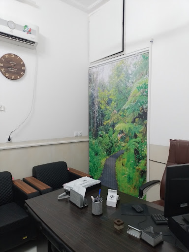 وکیل میبد