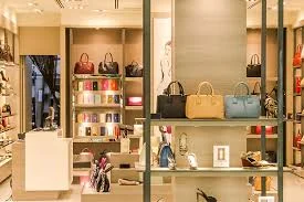 فروشگاه کیف و کفش عموصفر