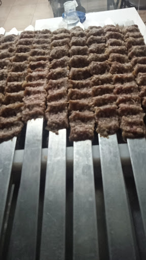 کبابی عمو محبوب