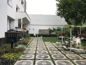 دکتر مینو مروارید