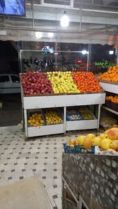میوه فروشی گرزین