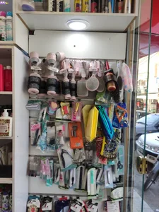لوازم آرایشی و بهداشتی رونقی