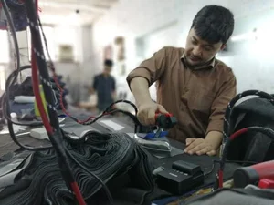 تولیدی کت و شلوار فردین 4