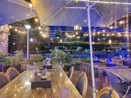Aroos Al Bahar Restaurant