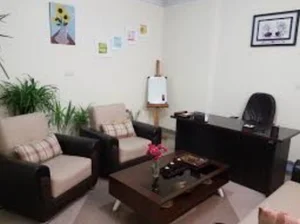 دکتر پوریا شریعتی