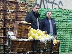 بارفروشی مهدی عزیزیان