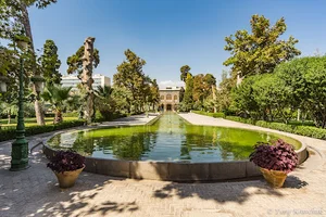 عمارت شمس‌ العماره