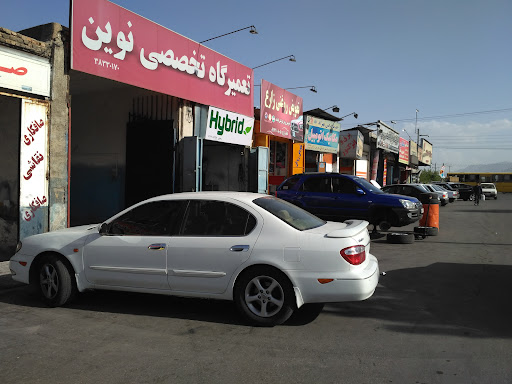 تعمیرگاه تخصصی نوین استاد قاسم رسولی