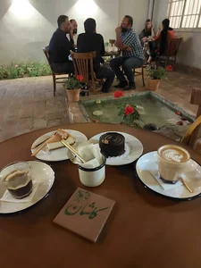 کافه سمت ما