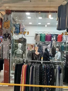 فروشگاه پوشاک ونوس