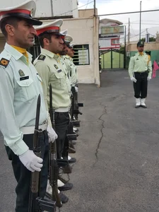 افسر پلیس - ویکی‌پدیا، دانشنامهٔ آزاد