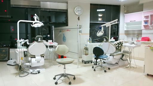 درمانگاه شبانه روزی پزشکی و دندانپزشکی ثامن