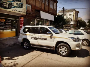 شبرنگ استیکر خط کشی انواع وانت تویوتا هایلوکس پرادوو لندکروزر نیسان پیکاپ و نیسان ریچ هنرکده حسین زاده 4