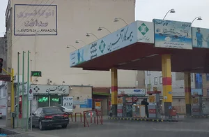 پمپ بنزین بدر