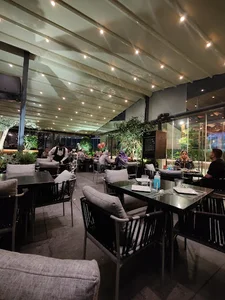 Adisheh Lounge