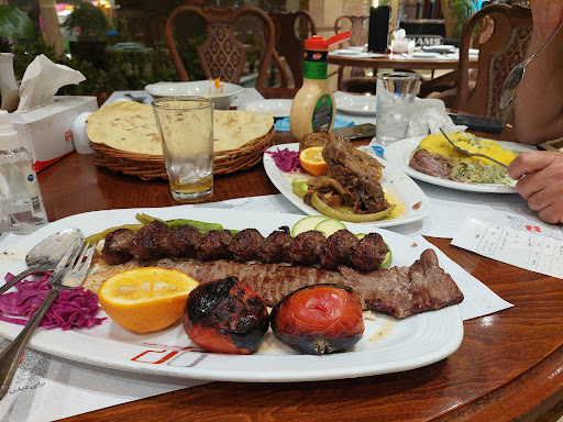 رستوان ارکیده مُتل‌قو