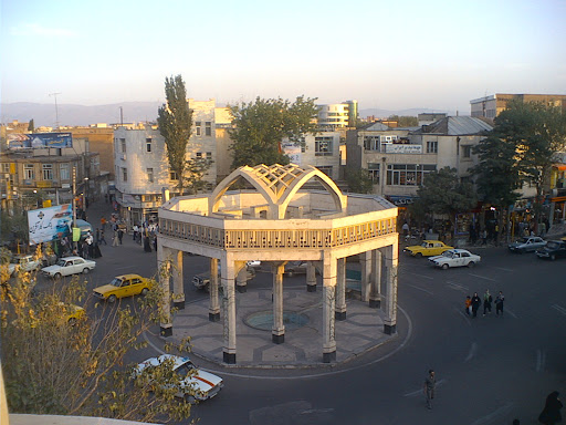 میدان سرچشمه