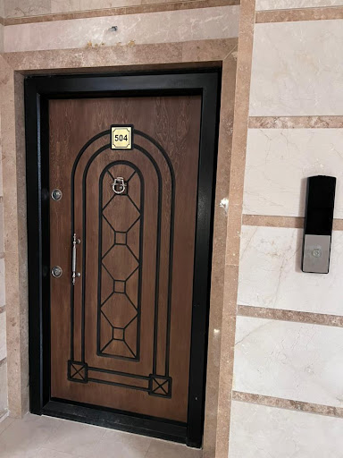سمیرا قهرمانی، وکیل پایه یک دادگستری