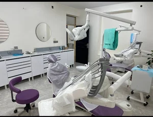 دندانپزشکی سپید( دکتر میثم امیری مقدم)