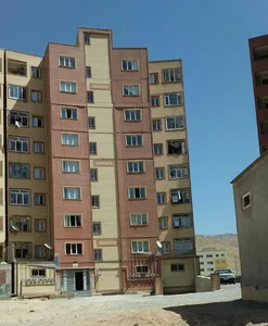 مشاورین املاک هرمزی