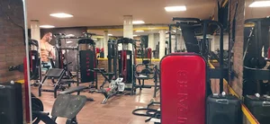 باشگاه بدنسازی آقایان ملی پوشان ۲