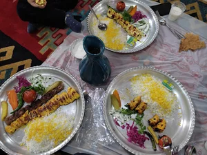 رستوران سنتی بلور زاغرم