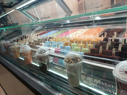 آبمیوه بستنی ژاو